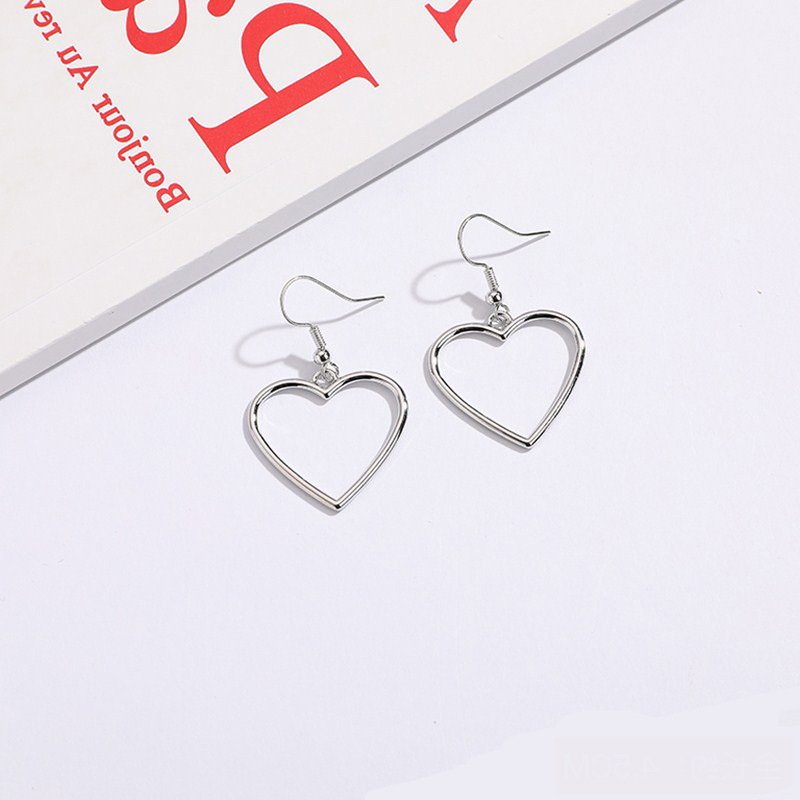 Japanese Harajuku hollow round earrings geometric heart-shaped cold and sweet silver love earrings triangle earrings